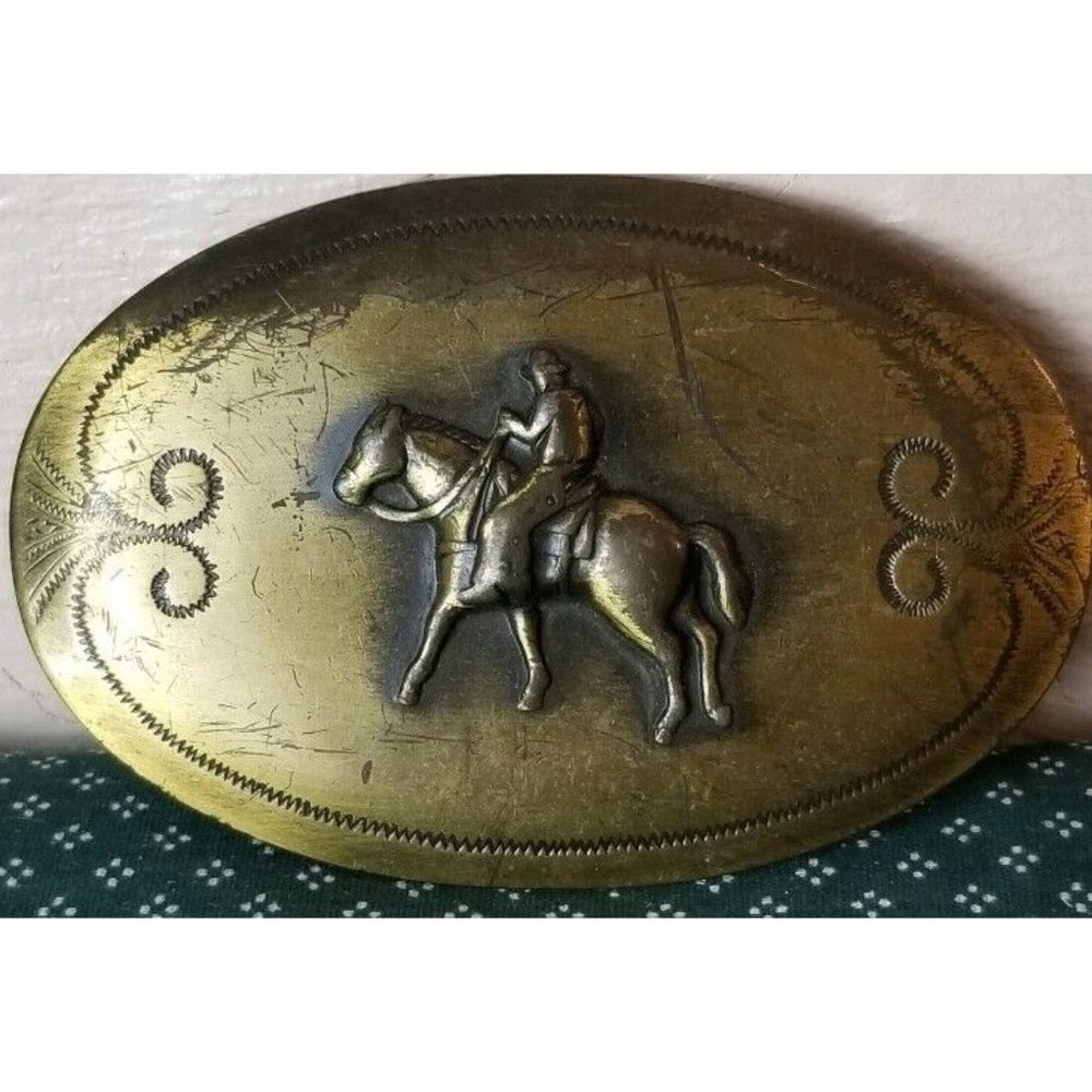 Cowboy Riding Horse Into Sunset Mens Belt Buckle